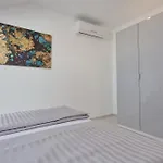R A M L J A K - Sobe, Zimmer, Gabriel 