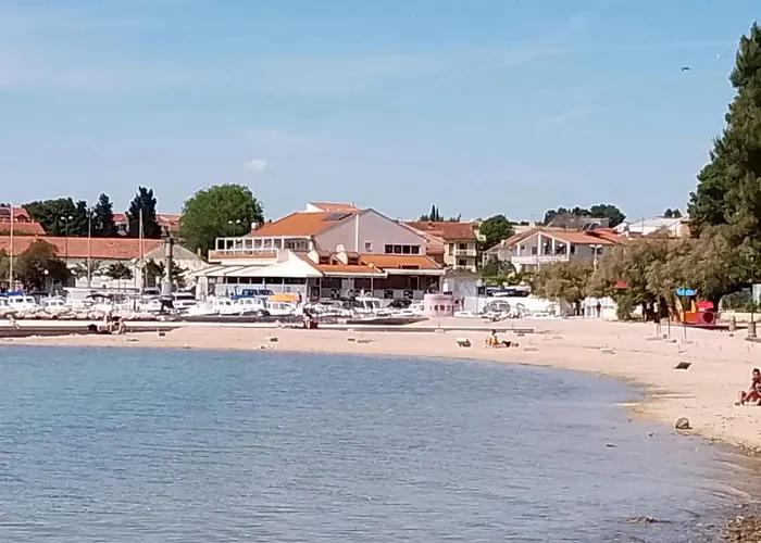 R A M L J A K - Sobe, Zimmer, Gabriel 