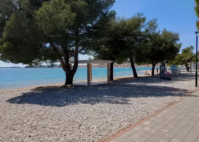 R A M L J A K - Sobe, Zimmer, Gabriel 